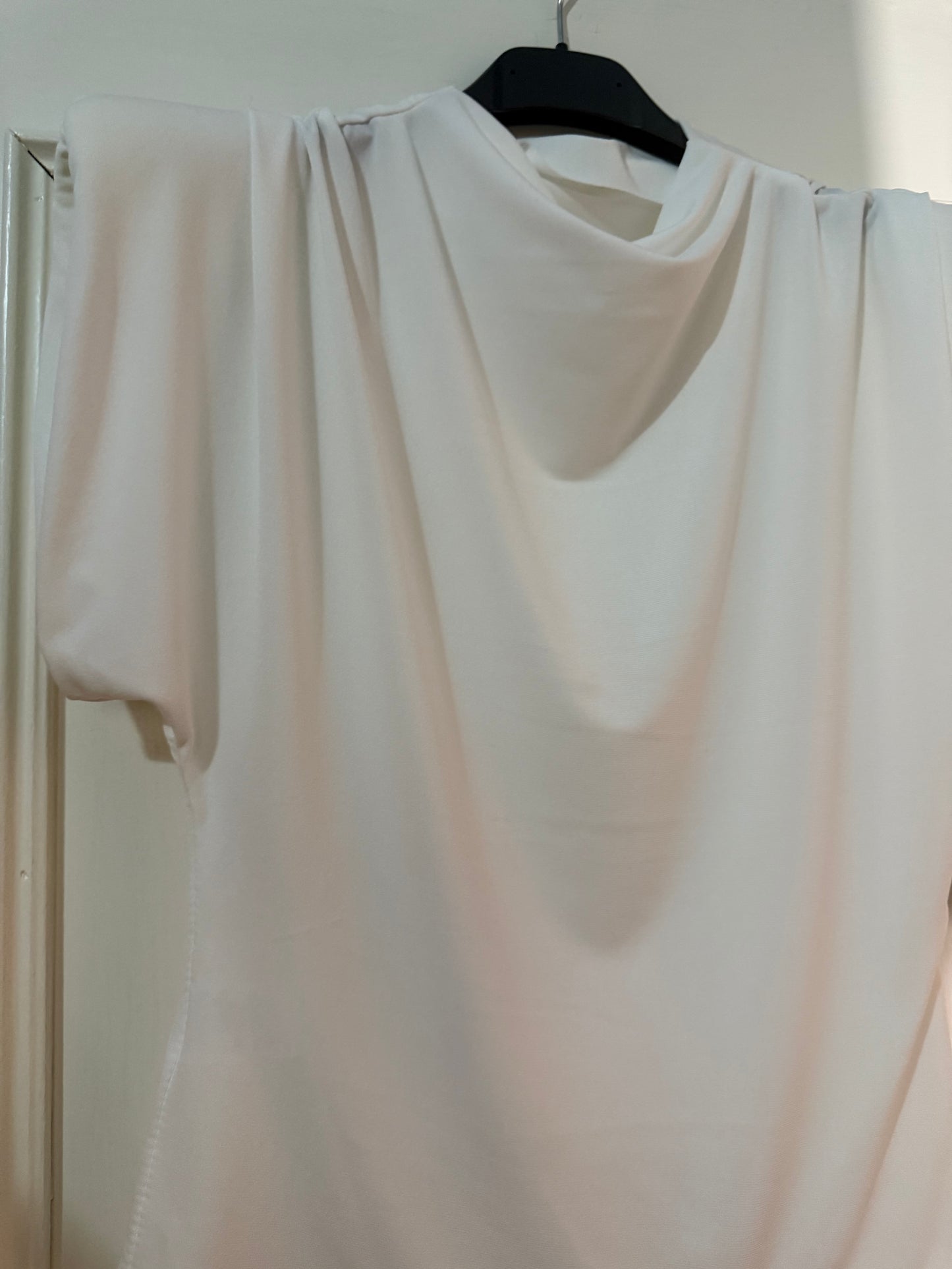 Camiseta hombreras