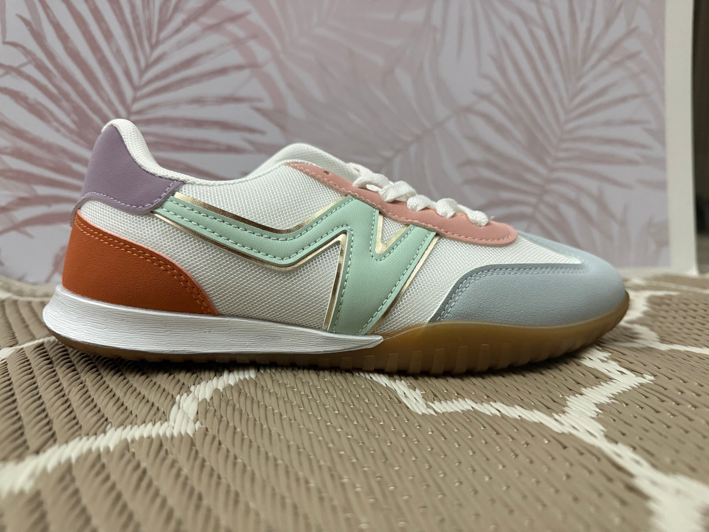 Zapatillas N blancas