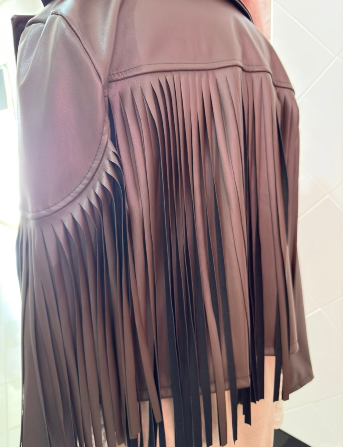 Chaqueta cuero flecos
