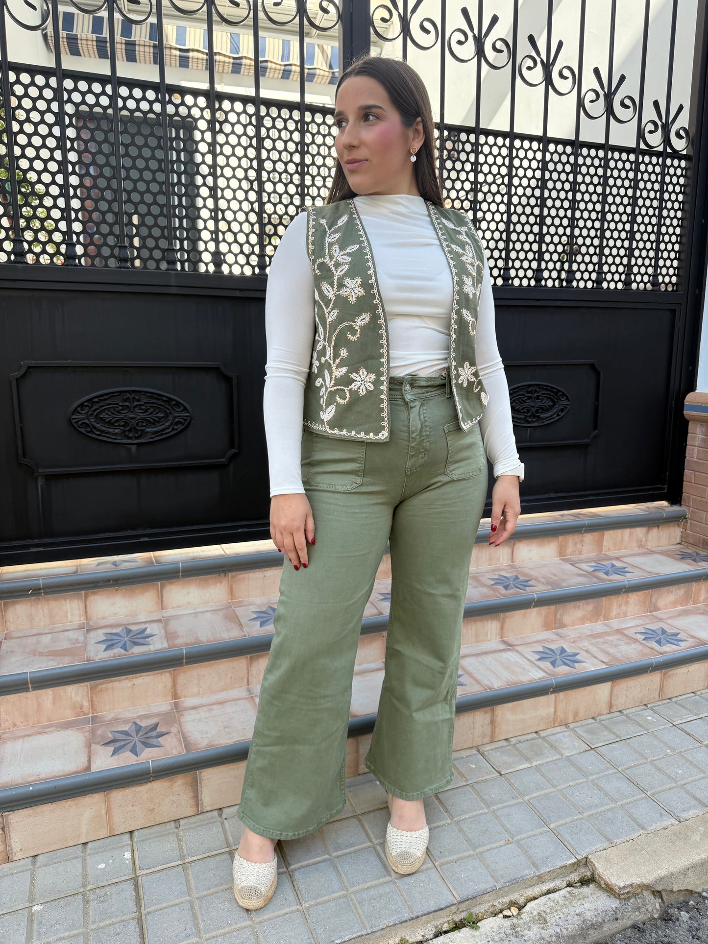 Pantalon campana verde