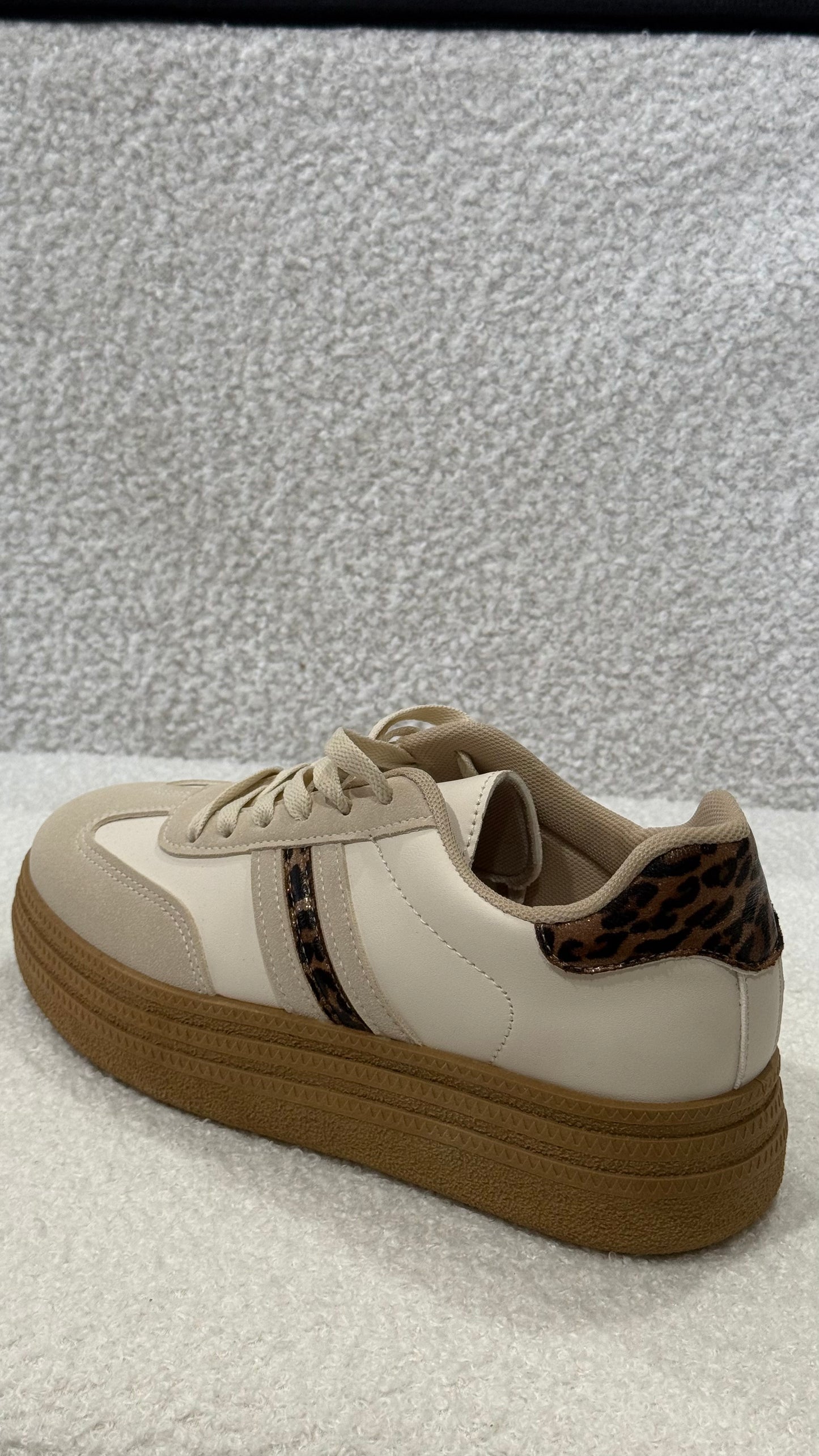 Zapatillas leopardo plataforma