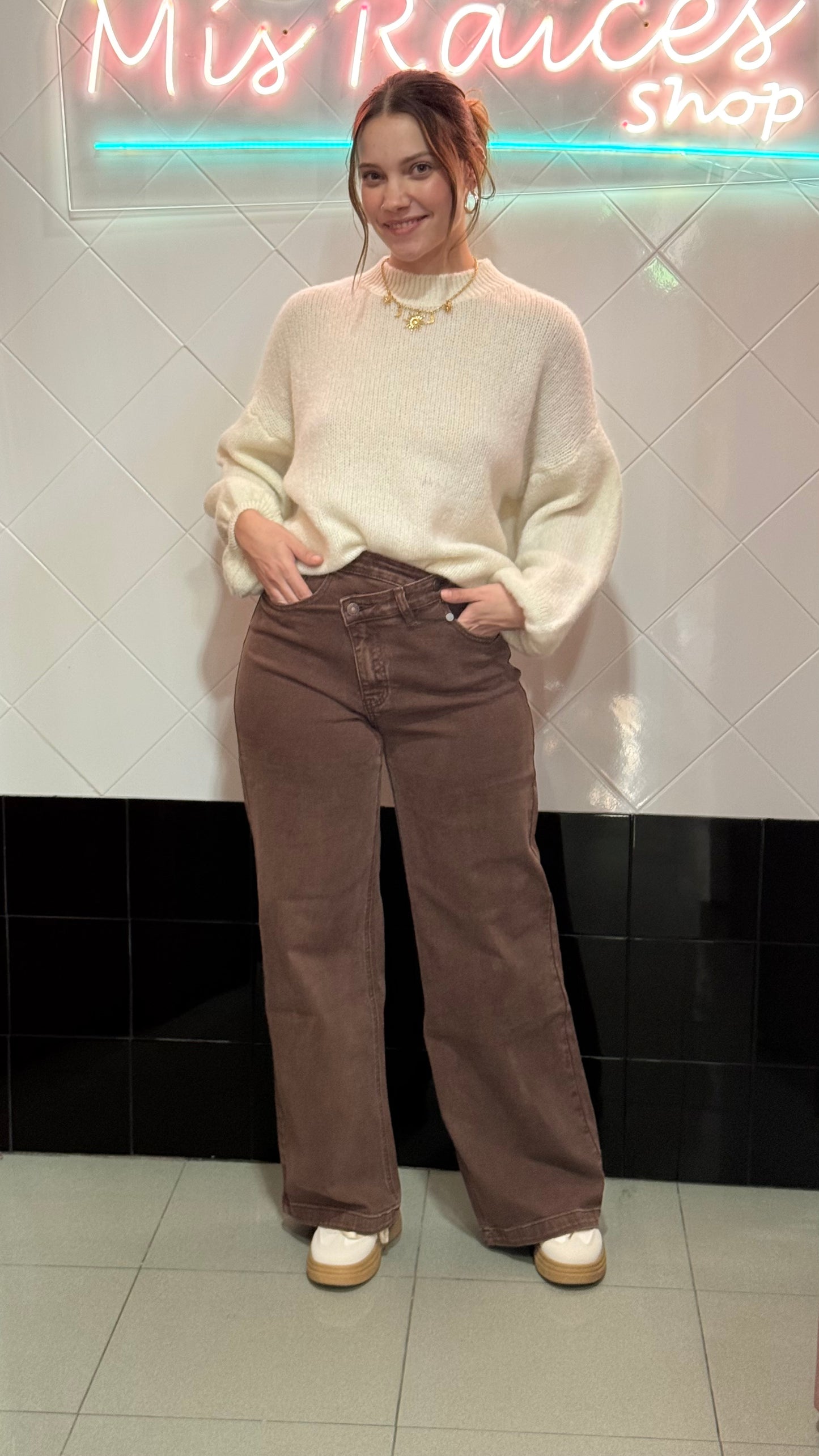 Vaquero cintura cruzada marron